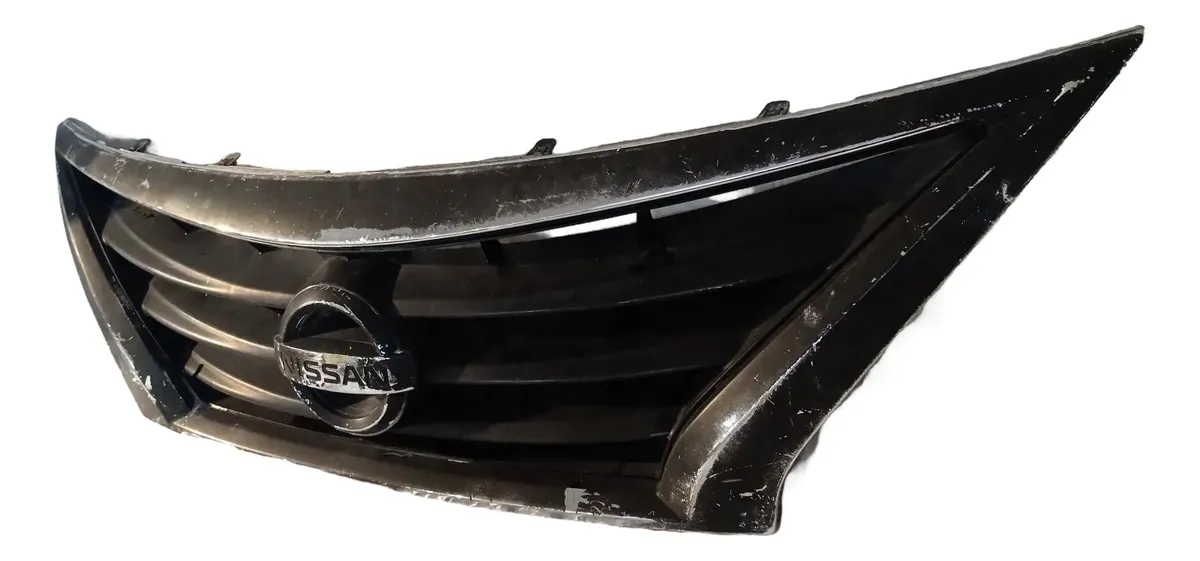 Parrilla Frontal Para Nissan Maxima Acabado Brillante